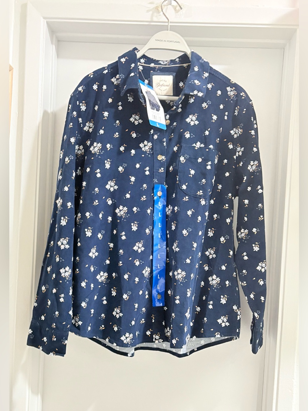 JACHS Girlfriend Navy Blue Floral Button-Down Blouse